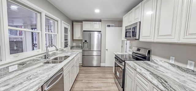 1010 BLUEBIRD RD, Memphis, TN 38116