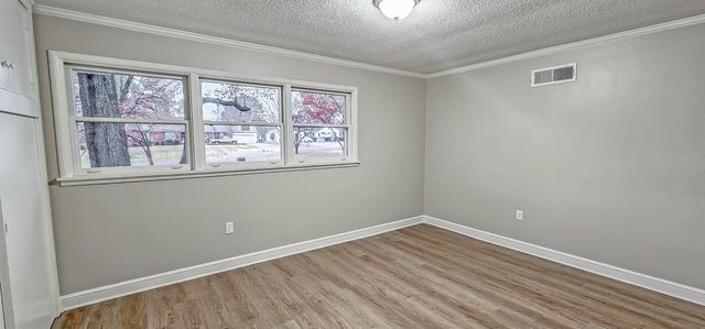 1010 BLUEBIRD RD, Memphis, TN 38116