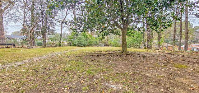 1010 BLUEBIRD RD, Memphis, TN 38116