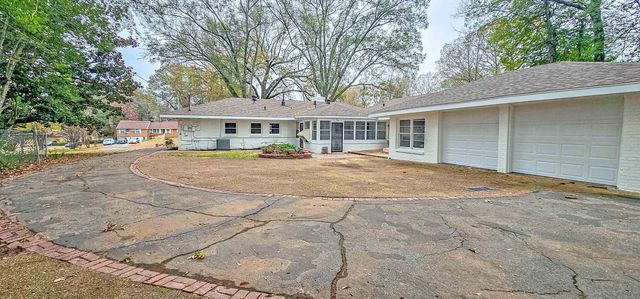 1010 BLUEBIRD RD, Memphis, TN 38116