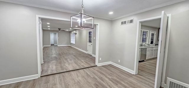 1010 BLUEBIRD RD, Memphis, TN 38116