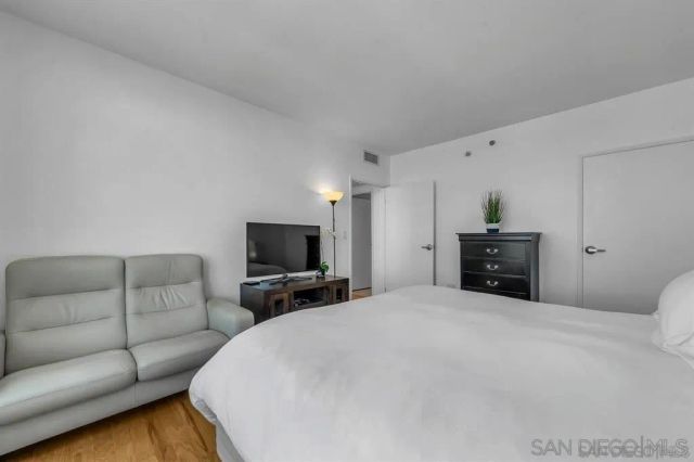 425 W Beech St 1556, San Diego, CA 92101
