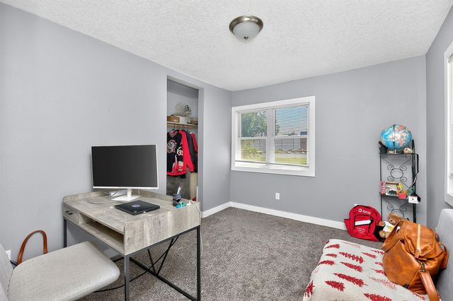 2734 Merle Hay Road, Des Moines, IA 50310