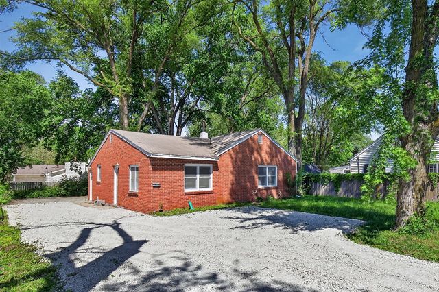 2734 Merle Hay Road, Des Moines, IA 50310