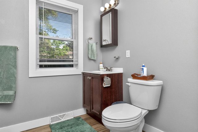 2734 Merle Hay Road, Des Moines, IA 50310