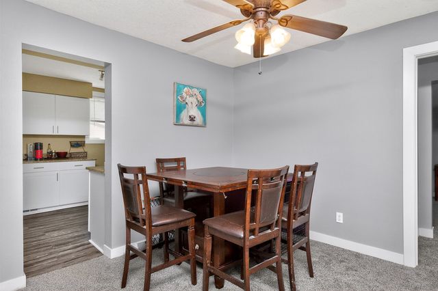 2734 Merle Hay Road, Des Moines, IA 50310