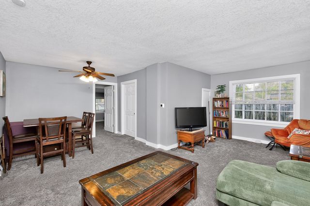 2734 Merle Hay Road, Des Moines, IA 50310
