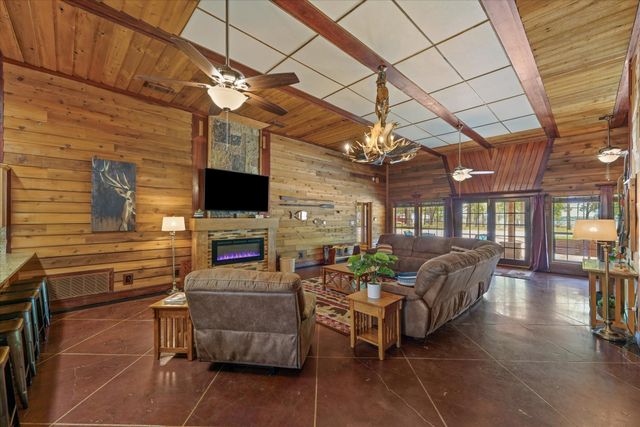 7272 County Road 3516, Quinlan, TX 75474