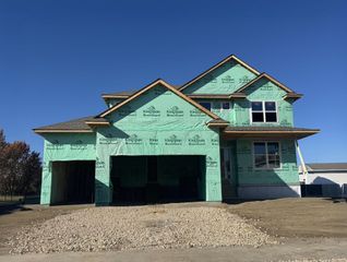 2471 Tyrone Drive, Shakopee, MN 55379