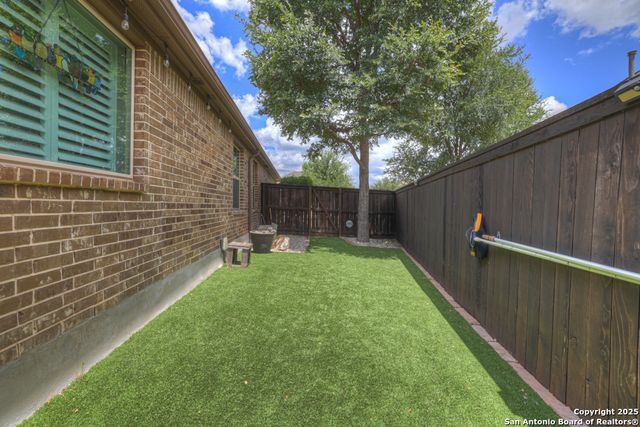 1033 Carriage Loop, New Braunfels, TX 78132