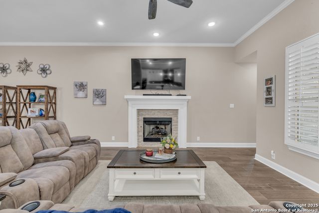 1033 Carriage Loop, New Braunfels, TX 78132