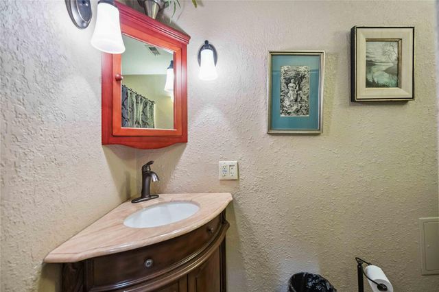 20420 Plaza Circle, Crosby, TX 77532