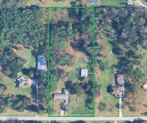 20420 Plaza Circle, Crosby, TX 77532