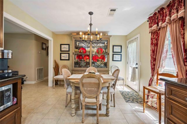 20420 Plaza Circle, Crosby, TX 77532