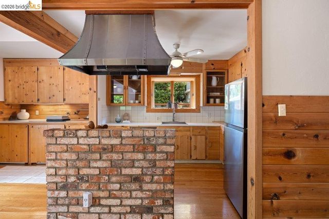 287 Purdue Ave., Kensington, CA 94708