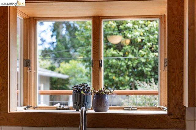 287 Purdue Ave., Kensington, CA 94708