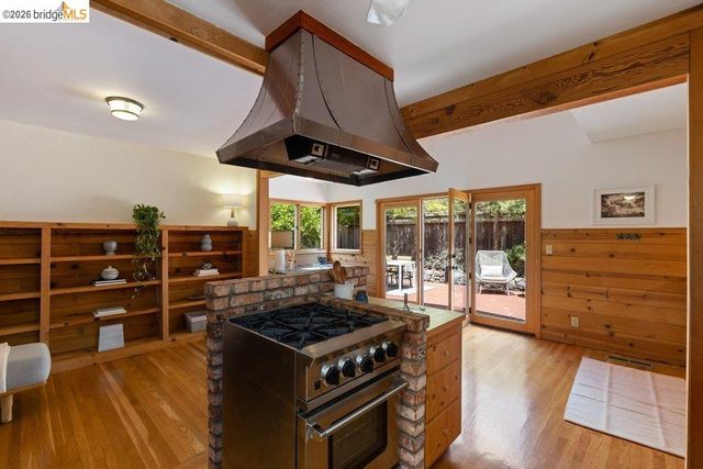 287 Purdue Ave., Kensington, CA 94708