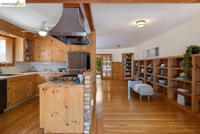 287 Purdue Ave., Kensington, CA 94708