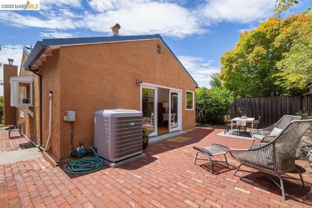 287 Purdue Ave., Kensington, CA 94708