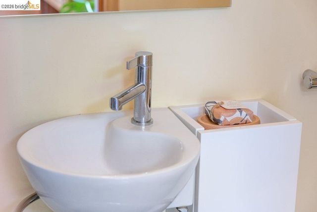 287 Purdue Ave., Kensington, CA 94708