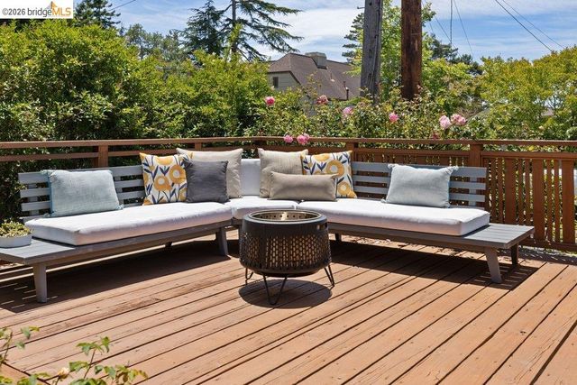 287 Purdue Ave., Kensington, CA 94708