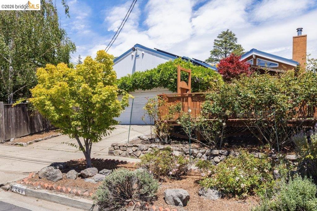 287 Purdue Ave., Kensington, CA 94708