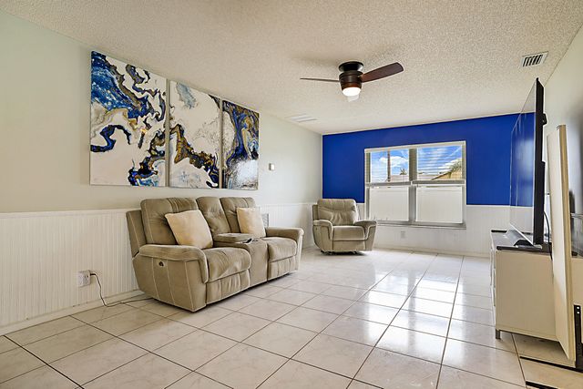 7597 N Nemec Dr Drive N, Lake Clarke Shores, FL 33406