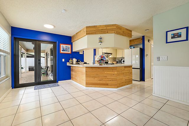 7597 N Nemec Dr Drive N, Lake Clarke Shores, FL 33406