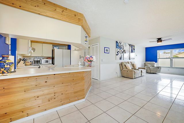 7597 N Nemec Dr Drive N, Lake Clarke Shores, FL 33406