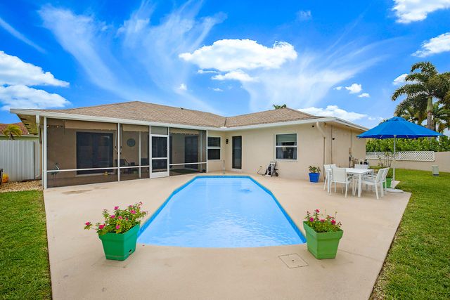 7597 N Nemec Dr Drive N, Lake Clarke Shores, FL 33406