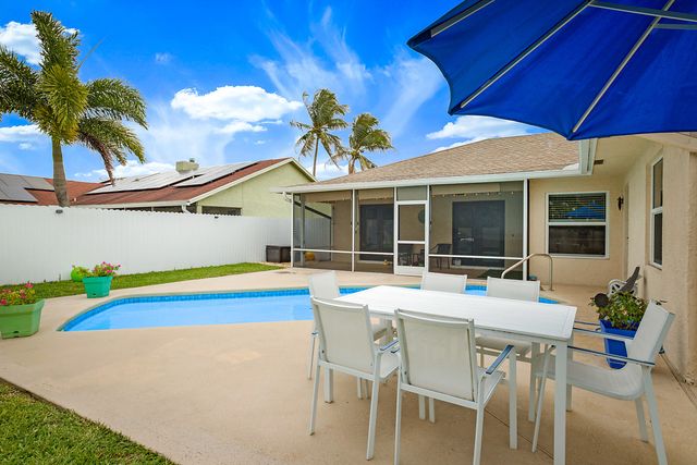 7597 N Nemec Dr Drive N, Lake Clarke Shores, FL 33406