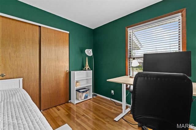2738 Westminster Drive, Florissant, MO 63033