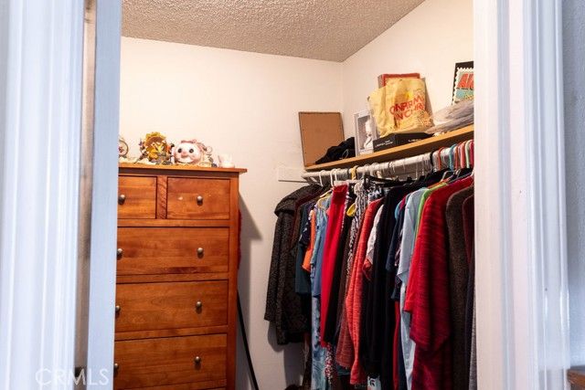 18425 Saticoy Street 1, Reseda (los Angeles), CA 91335