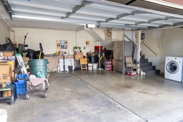 18425 Saticoy Street 1, Reseda (los Angeles), CA 91335