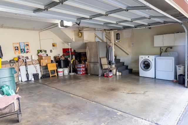 18425 Saticoy Street 1, Reseda (los Angeles), CA 91335