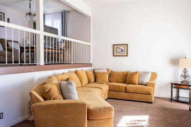 18425 Saticoy Street 1, Reseda (los Angeles), CA 91335