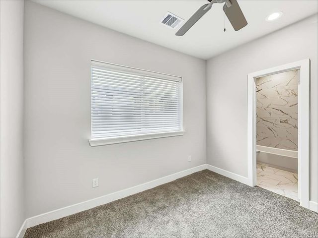 10534 Executive Lake Drive, Stafford, TX 77477