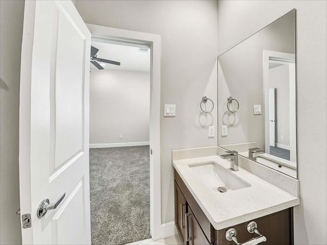 10534 Executive Lake Drive, Stafford, TX 77477