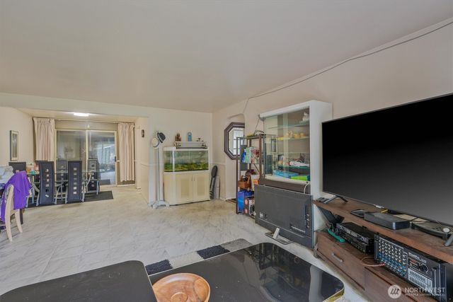 7918 Timber Hill Drive, Everett, WA 98203