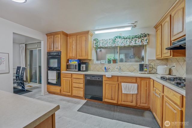 7918 Timber Hill Drive, Everett, WA 98203