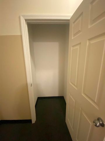 219 Prestwick Drive A, Valparaiso, IN 46385