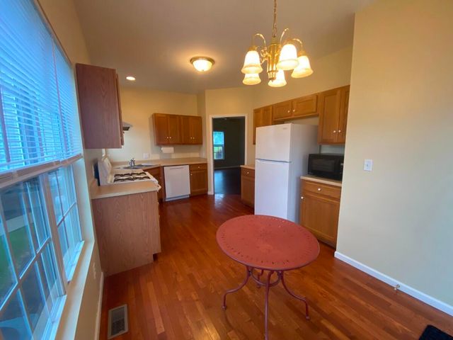 219 Prestwick Drive A, Valparaiso, IN 46385