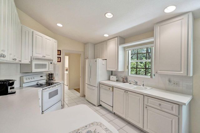 7079 Gila Lane, West Palm Beach, FL 33411