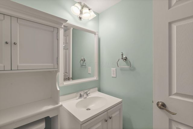 7264 Kirkdale Drive, 28B, Blacklick, OH 43004