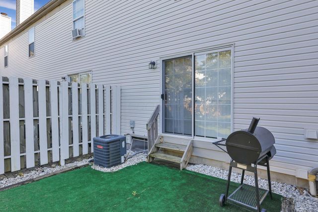 7264 Kirkdale Drive, 28B, Blacklick, OH 43004