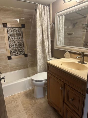 909 11th Avenue S 8, Hopkins, MN 55343