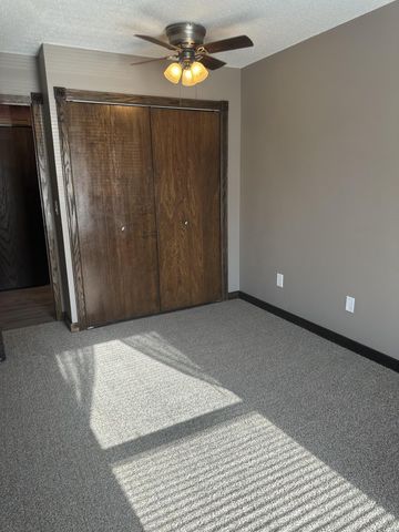 909 11th Avenue S 8, Hopkins, MN 55343