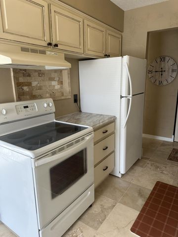 909 11th Avenue S 8, Hopkins, MN 55343