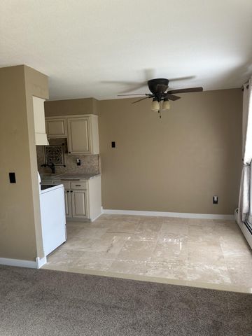 909 11th Avenue S 8, Hopkins, MN 55343