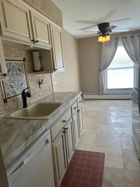909 11th Avenue S 8, Hopkins, MN 55343 — photo 3
